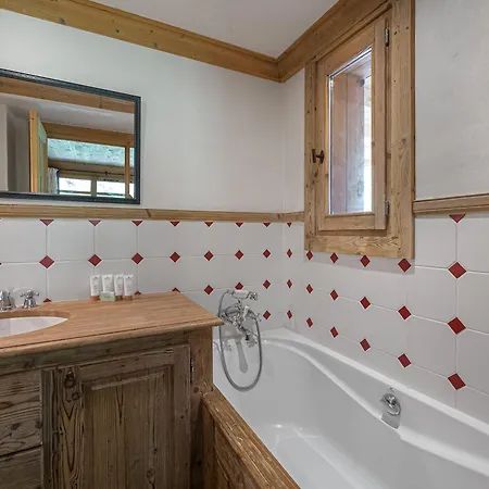 Luxueux 5 Pieces Avec Cheminee, Parking Et Terrasse Au Chatelard - Fr-1-567-59 * Val-d'Isere